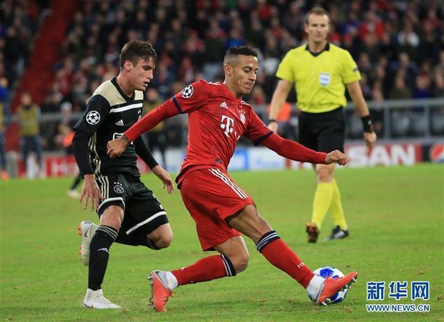 乐动体育-关于拜仁慕尼黑豪取胜利：阿贾克斯迎战不容乐观的信息